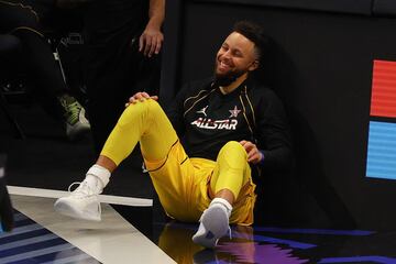 Stephen Curry #30 of Team James looks on during the 2021 NBA All-Star - AT&T Slam Dunk Contest