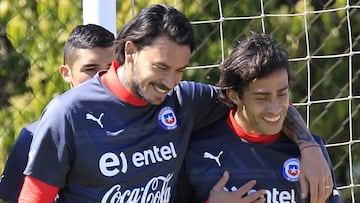 A Jorge Valdivia le preguntan por la quiebra de Mauricio Pinilla y esto responde