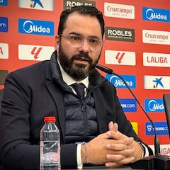 El Sevilla echa a Víctor Orta