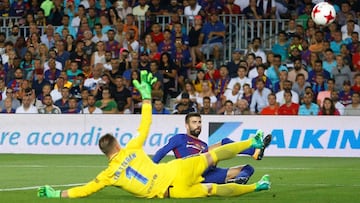 Soccer Football - Barcelona v Real Madrid Spanish Super Cup First Leg - Barcelona, Spain - August 13, 2017 Barcelona’s Gerard Pique scores an own goal and the first for Real Madrid REUTERS/Juan Medina