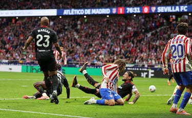 Almada marca el 2-0 tras un gran pase de Giuliano. 