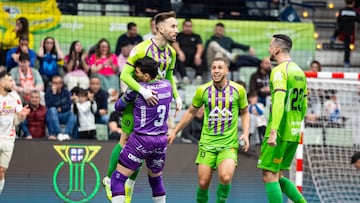 Jugadores del Palma celebran un gol ante ElPozo en Murcia.