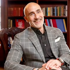 Arthur Brooks, el ‘profesor de la felicidad’ en Harvard, da la clave sobre su rutina de vida: “Experimenta contigo mismo”
