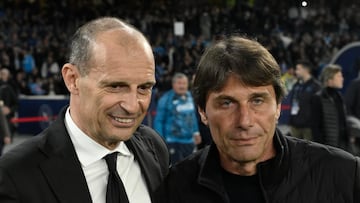 Antonio Conte y Massimiliano Allegri se saludan antes de un partido de Serie A.