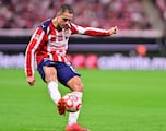 ¡Despedida emotiva! La otra toma del golazo de Chicharito con Chivas