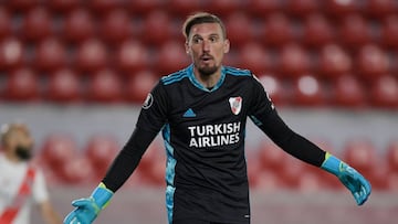 Soccer Football - Copa Libertadores - River Plate v Liga de Quito - Estadio Libertadores de America, Buenos Aires, Argentina - October 20, 2020 River Plate&#039;s Franco Armani reacts Pool via REUTERS/Juan Mabromata