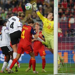 Cata conquista el infierno