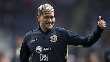 Nicol&aacute;s Castillo se reincorpora a los entrenamientos con Am&eacute;rica