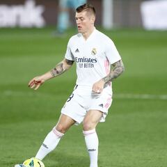 Kroos goal slams Real Madrid into the lead