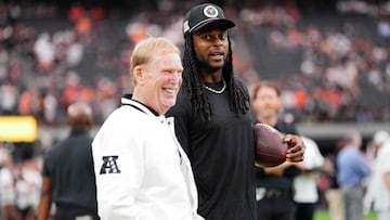 LAS VEGAS, NEVADA - SEPTEMBER 29: Davante Adams #17 of the Las Vegas Raiders and team owner Mark Davis look on before the game against the Cleveland Browns at Allegiant Stadium on September 29, 2024 in Las Vegas, Nevada. Jeff Bottari/Getty Images/AFP (Photo by Jeff Bottari / GETTY IMAGES NORTH AMERICA / Getty Images via AFP)