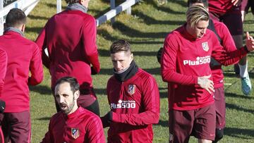 Juanfran, Torres y Giménez podrían ser hoy titulares.
