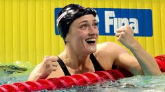 52703004. Eindhoven (Netherlands), 12/08/2017.- Spanish Mireia Belmonte reacts after winning and breaking the world record on the Women's 400 metres individual medley final during the FINA/Airweave Swimming Word Cup in Eindhoven, The Netherlands, 12 August, 2017. (Países Bajos; Holanda) EFE/EPA/Sander Koning ALEGRIA 
PUBLICADA 13/08/17 NA MA01 1COL