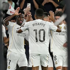 쌓인 Astros : Vinini 및 Mbappe