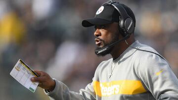 OAKLAND, CA - DECEMBER 09: Head coach Mike Tomlin of the Pittsburgh Steelers looks on from the sidelines against the Oakland Raiders during an NFL football game at Oakland-Alameda County Coliseum on December 9, 2018 in Oakland, California.   Thearon W. Henderson/Getty Images/AFP
 == FOR NEWSPAPERS, INTERNET, TELCOS &amp; TELEVISION USE ONLY ==