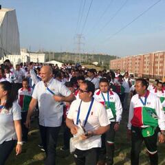 Atletas mexicanos reciben equipamento inadecuado