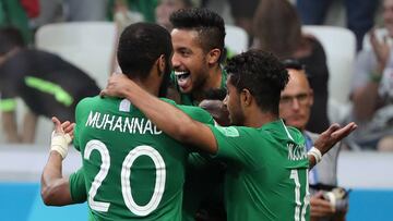 Volgograd (Russian Federation), 25/06/2018.- Players of Saudi Arabia celebrate the winning goal during the FIFA World Cup 2018 group A preliminary round soccer match between Saudi Arabia and Egypt in Volgograd, Russia, 25 June 2018.
 
 (RESTRICTIONS APPLY