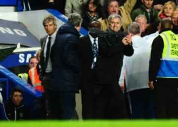 Manuel Pellegrini y José Mourinho se verán las caras en un partido decisivo para la Premier.