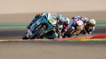 Masiá lidera el grupo de Moto3 en el GP de Teruel.