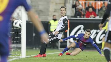 Esta es la imagen del primer gol de Coutinho con el Barça.