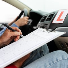 Se presenta al examen de conducir 20 veces, aprueba siempre y la Policía destapa el fraude de miles de euros