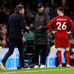 Conte se las tiene con Klopp