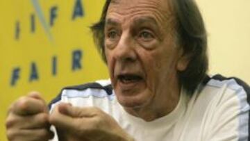 César Luis Menotti analiza el Mundial de Clubes para algunos medios.