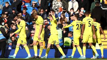LONDON, ENGLAND - APRIL 02: Mads Roerslev of Brentford celebrates their sides fourth goal with team mates scored by Yoane Wissa (not pictured) during the Premier League match between Chelsea and Brentford at Stamford Bridge on April 02, 2022 in London, E