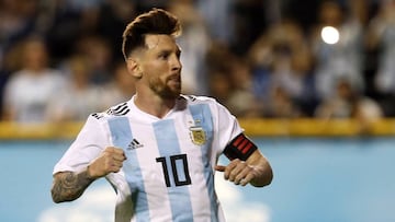 Messi supera a Ronaldo y está más cerca del récord de Pelé