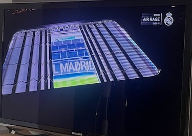 El techo del Bernabéu, protagonista de los memes de Primera