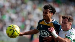 El acta refleja que Rafa Mir le dijo “viniste en patera” a Omar El Hilali