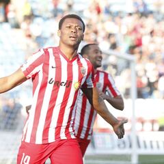 Kalu Uche: "Sería bonito que los aficionados escuchasen a Sadiq desde el autobús"