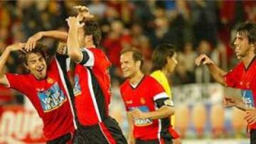 <B>TRANQUILIDAD.</B> El Mallorca ha cambiado con la llegada de Manzano al banquillo y después de esta victoria vive mucho más tranquilo.