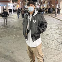 Tiktoker y streamer: la otra faceta de la promesa chilena en Italia