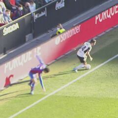 La polémica del Valencia-Barça: un gol muy justo, otro anulado al Valencia...