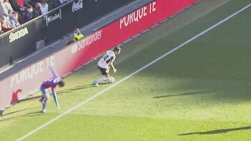 La polémica del Valencia-Barça: un gol muy justo, otro anulado al Valencia...