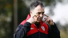 Caparrós planea imitar a Osasuna en el Bernabéu