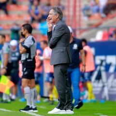 Un candidato a la Roja y a Universidad Católica queda libre: ¿viene a Chile?