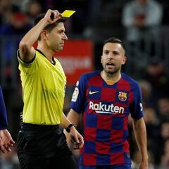 Jordi Alba a Piqué: "¿Ganar la Copa? No sé yo, eh..."