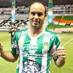 A Donovan le duele el trato de Donald Trump con México