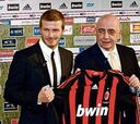 Beckham: "Vengo al club más laureado del mundo a divertirme"