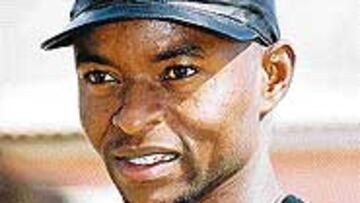 Finidi empezará a trabajar esta tarde con los rojillos