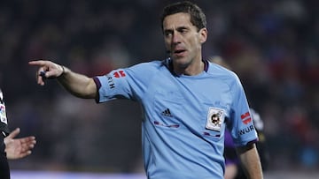 Ayza Gámez, investigado por cobrar sin impartir clases