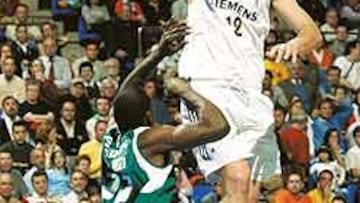 <b>PROTAGONISMO. </b>Bueno tendrá en el Estu más minutos para crecer.