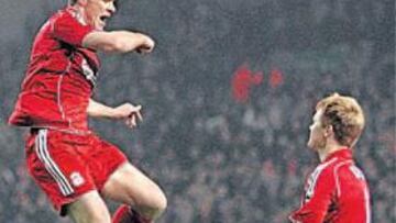 <b>GOLEADOR. </b>Xabi Alonso celebra un tanto marcado ayer ante el Watford.