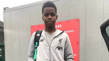 Es hijo del hist&oacute;rico futbolista Maynor Figueroa; juega de delantero y puede representar en el futuro a la Selecci&oacute;n de Honduras o Inglaterra.