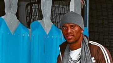 <b>ELISEU: "ESTAMOS ADVERTIDOS DE LA TEMPORADA PASADA, SON UN EQUIPO EXPERTO".</b> Eliseu recuerda que los partidos contra el Numancia la temporada pasada fueron complicadísimos: "Es un equipo experto que acumula jugadores atrás bien y sale al contragolpe. Estamos advertidos de la temporada pasada y si queremos ganar vamos a tener que hacer un esfuerzo extra. Espero que la afición esté con nosotros como hasta el momento".