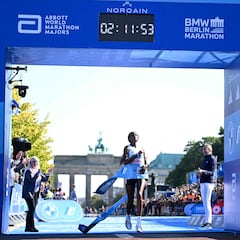 Barbaridad histórica de Assefa: revienta el récord mundial