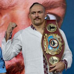 Why was Oleksandr Usyk allowed to keep his IBF belt?