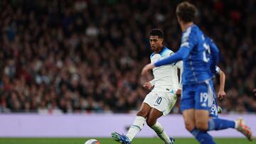 England's midfielder #10 Jude Bellingham controls the ball during the Euro 2024 qualifying group C football match between England and Italy at Wembley, in London, on October 17, 2023. (Photo by Adrian DENNIS / AFP) / NOT FOR MARKETING OR ADVERTISING USE / RESTRICTED TO EDITORIAL USE