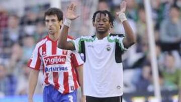 <b>EN RACHA.</b> Los goles del Racing llevan últimamente la firma de Tchité.